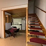 Fin Og Sentralt For En Stor Familie شقة