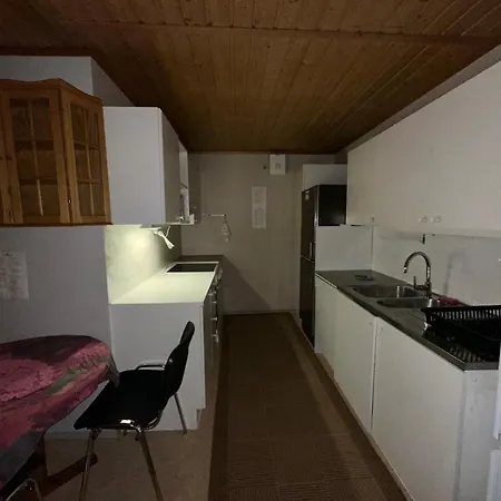 Fin Og Sentralt For En Stor Familie *
