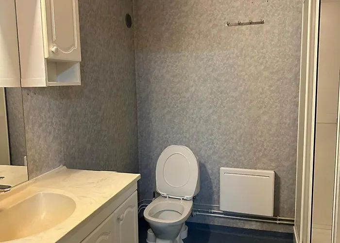 Fin Og Sentralt For En Stor Familie